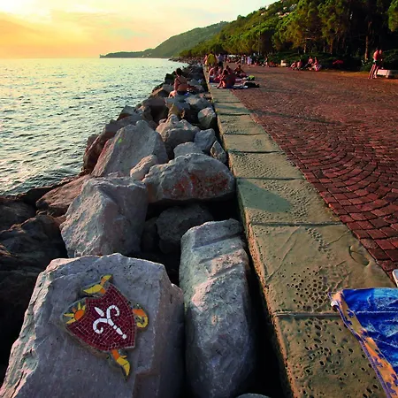 L'oasi Nel Cuore Di * Trieste